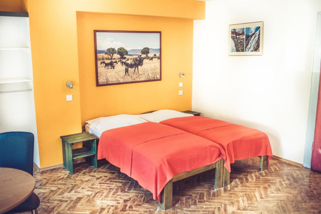 Retro Hotel Pod Zvicinou Bílá Třemešná Esterno foto